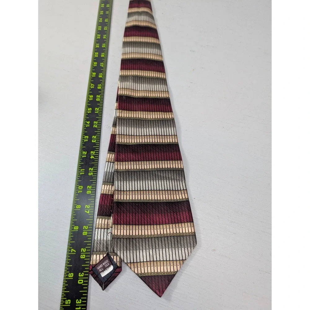 Umberto Bossi Men's All Silk Tie Roma‎ Milano Italian Hand Made Classic NEW